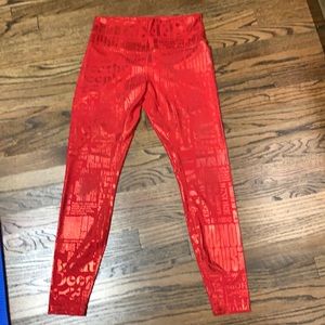 Limited Edition Lulu Leggings!